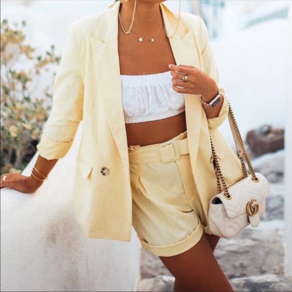 Light yellow blazer